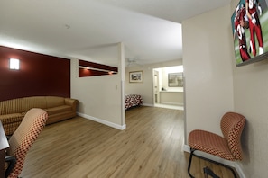 Superior Room, 1 King Bed, Non Smoking, Poolside | Desk, blackout curtains, free WiFi, bed sheets