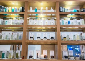 Körperbehandlungen, Aromatherapie, Warmsteinmassagen