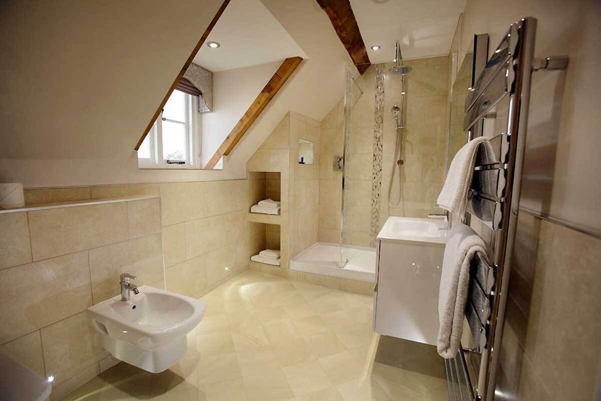 suite, 1 double bed, kitchen, golf view (full kitchen) | bathroom | combined shower/bathtub, free toiletries, hair dryer, bathrobes