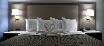 Destin Inn and Suites