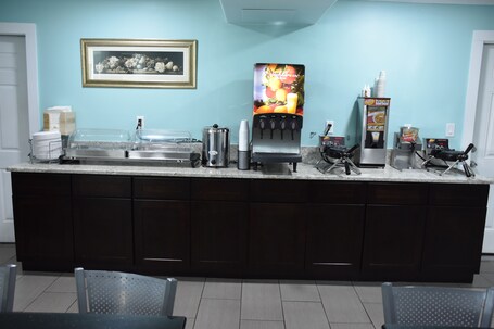 Destin Inn and Suites - Image 13