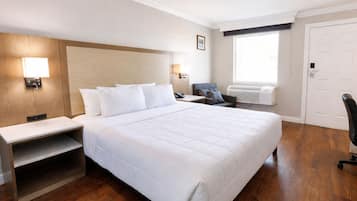 Habitación, 1 cama de matrimonio grande, no fumadores | Escritorio, tabla de planchar con plancha, wifi gratis y ropa de cama