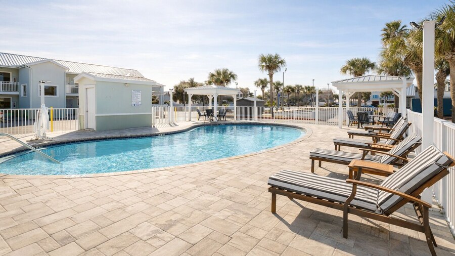 Destin Inn and Suites