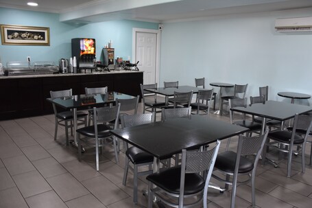 Destin Inn and Suites - Image 19