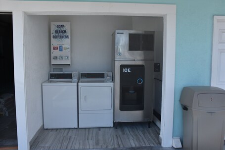 Destin Inn and Suites - Image 34