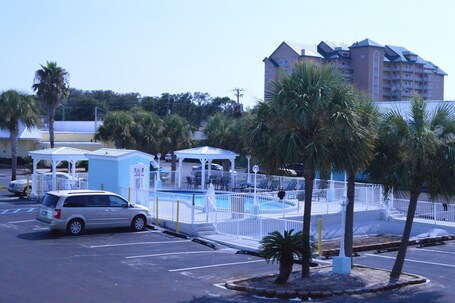 Destin Inn and Suites - Image 6