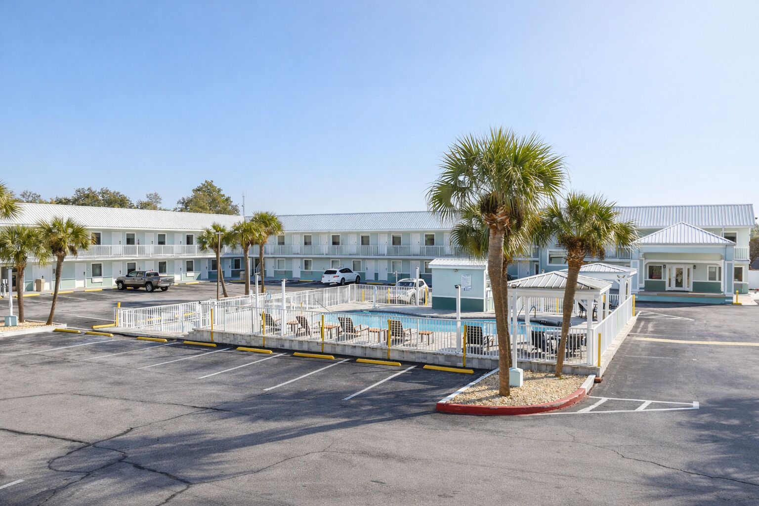 Photo - Destin Inn & Suites