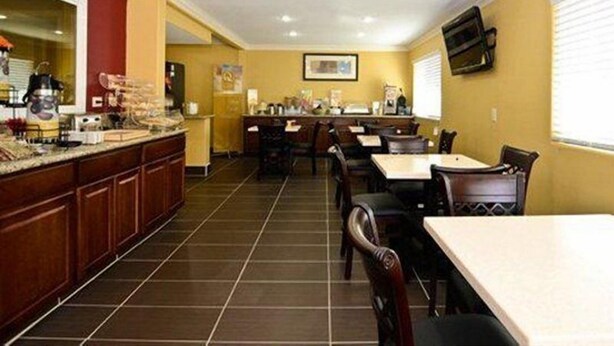 Unclassified image, 1 of 33, button - Americas Best Value Inn & Suites Escondido (Escondido)