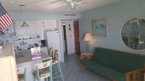 Lunch and dinner served - Daytona Inn Beach Resort (Daytona Beach)