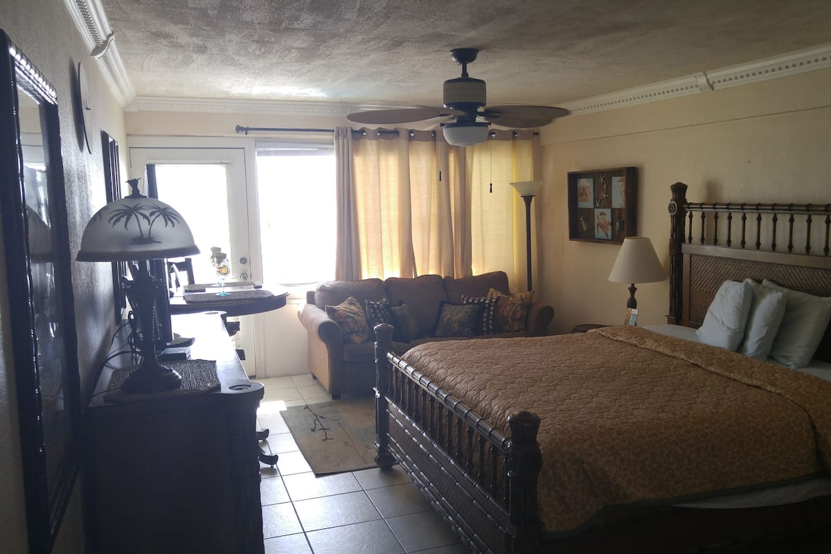 Studio, 2 Double Beds, Oceanfront | Individually decorated, individually furnished