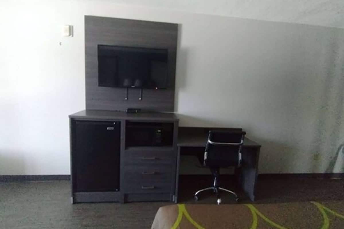 Studio Suite, 2 Queen Beds, Non Smoking