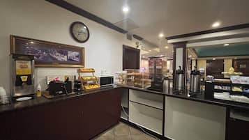 Free daily full breakfast