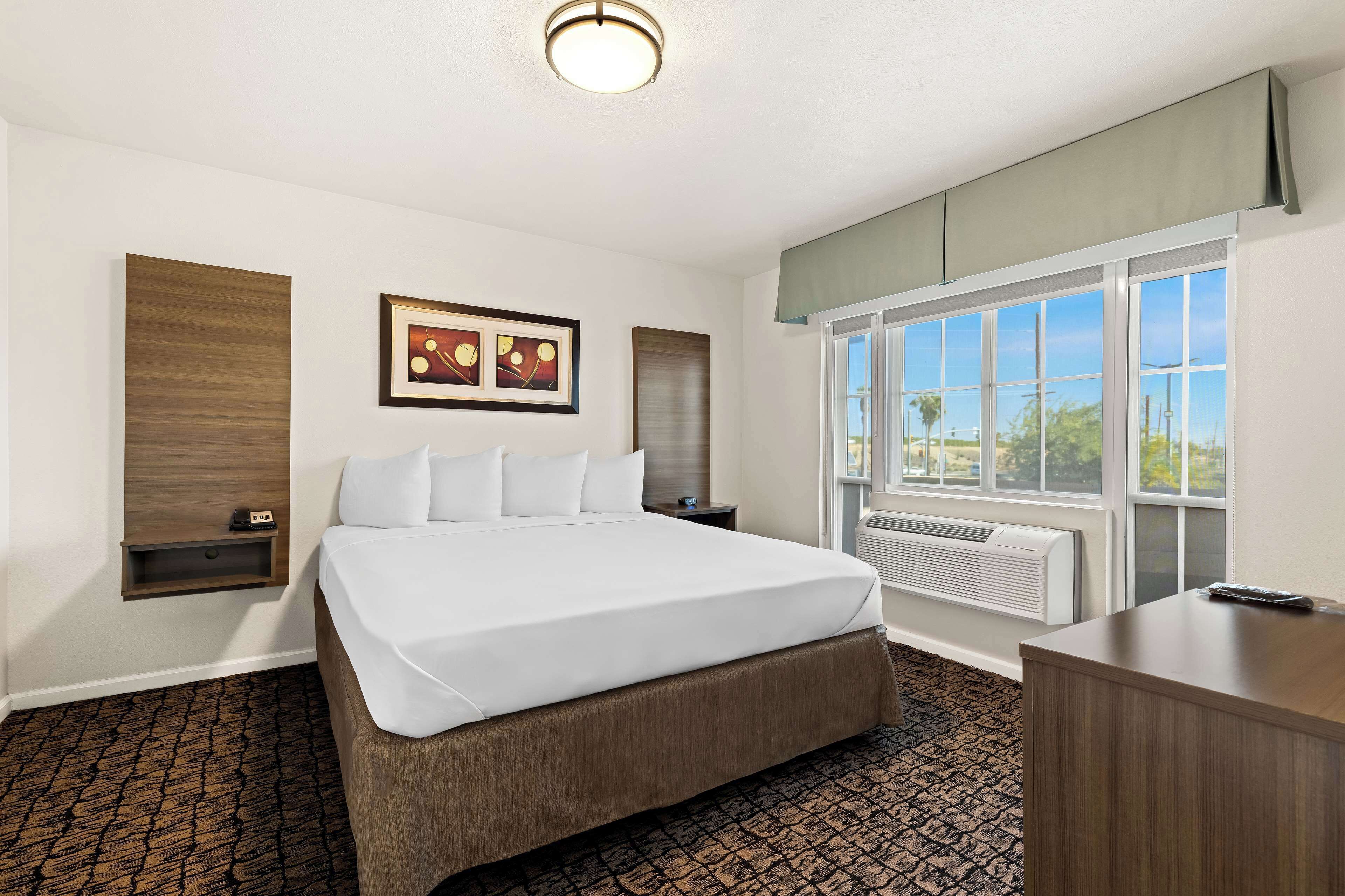 suite, 1 king bed with sofa bed, accessible, bathtub (with sofabed) | in-room safe, iron/ironing board, free wifi, bed sheets