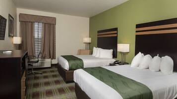 Pillowtop-Betten, Schreibtisch, Bügeleisen/Bügelbrett