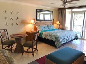 Suite estudio, vista al océano | Tabla de planchar con plancha, wifi gratis y ropa de cama 