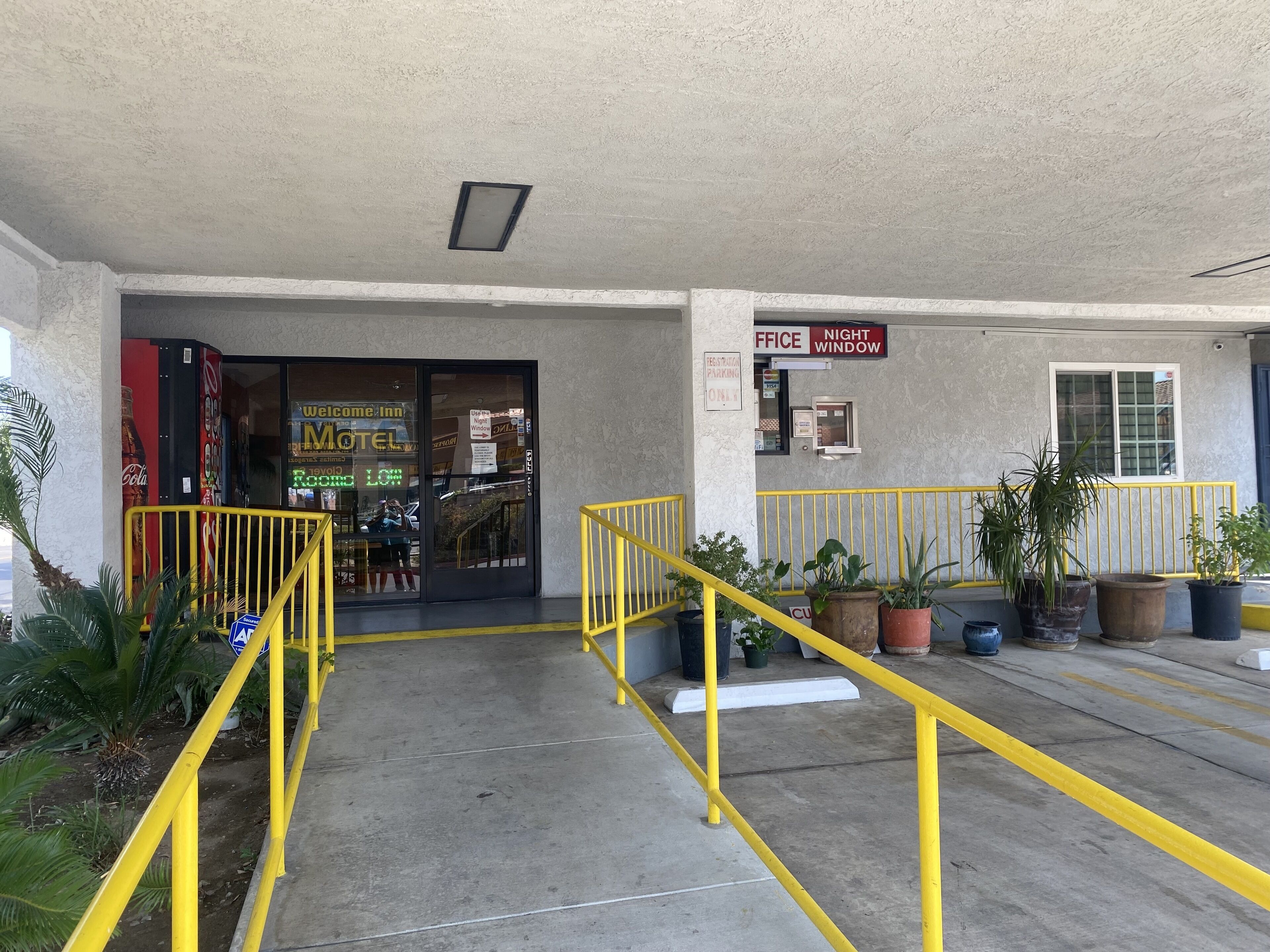 Photo - Welcome Inn Corona