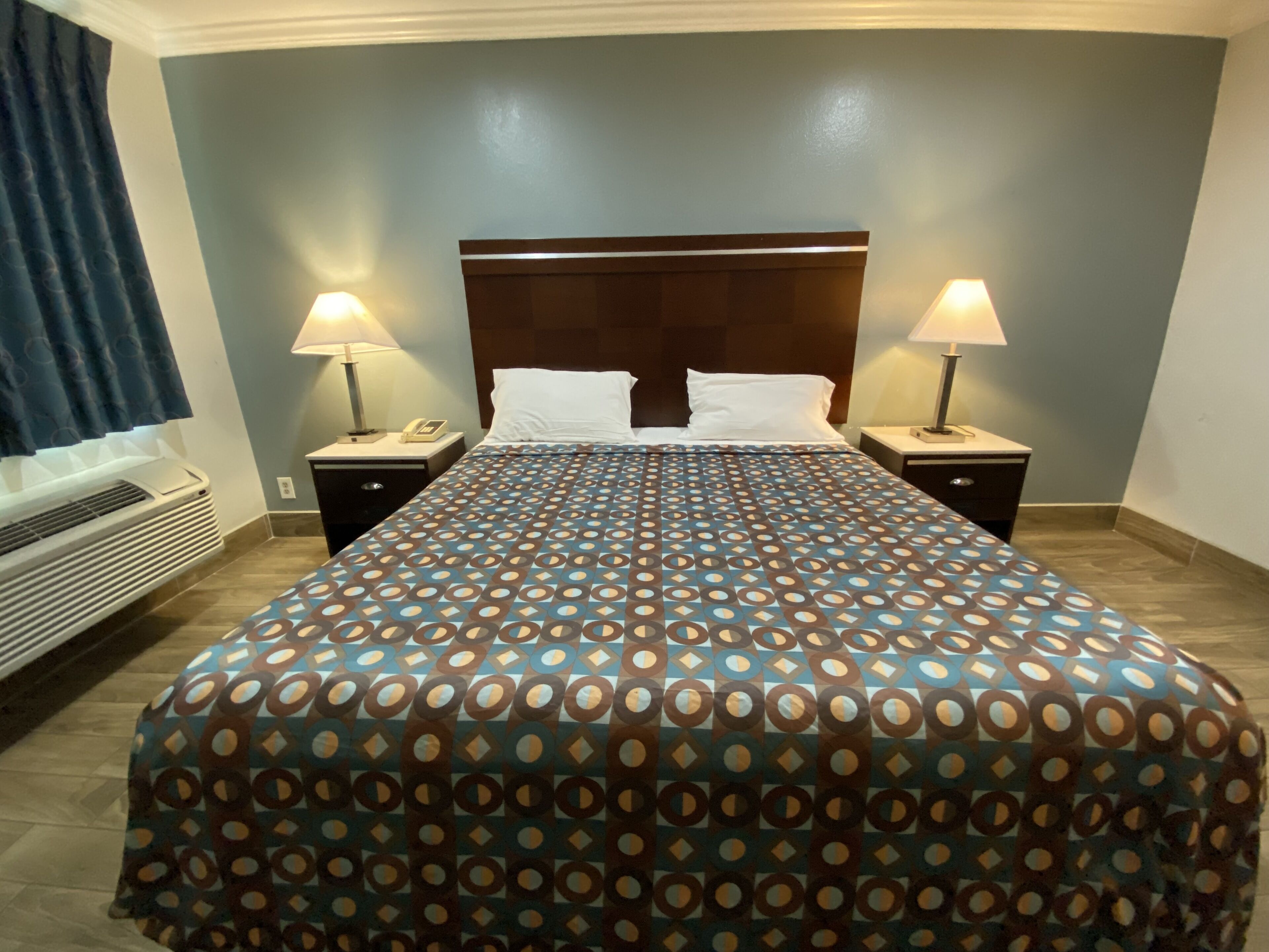 Photo - Welcome Inn Corona