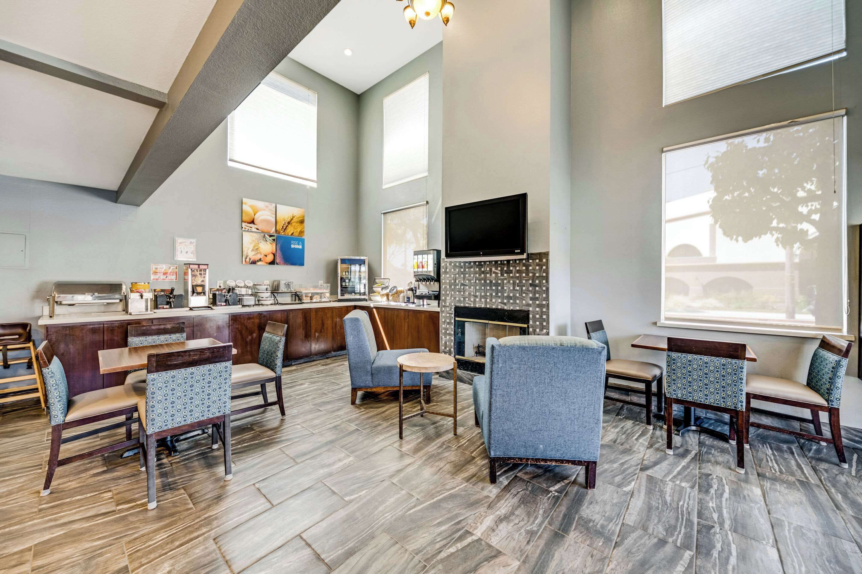 Desayuno continental incluido todos los días