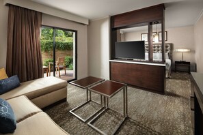 Kablolu TV kanalları bulunan 55 inç LCD televizyon, televizyon