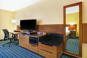 1 bedroom, in-room safe, desk, laptop workspace