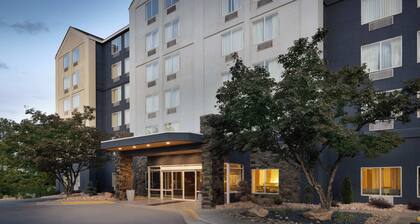 Fairfield Inn & Suites by Marriott Atlanta Vinings/Galleria