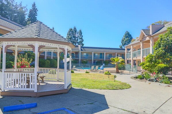 BBQ/picnic area