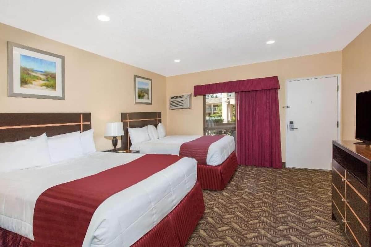 In-room safe, iron/ironing board, free cribs/infant beds