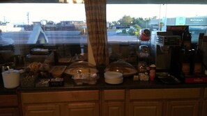 View from property - Knights Inn Palmdale Lancaster Area (Palmdale)