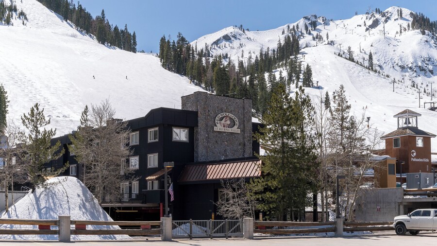 Red Wolf Lodge at Olympic Valley