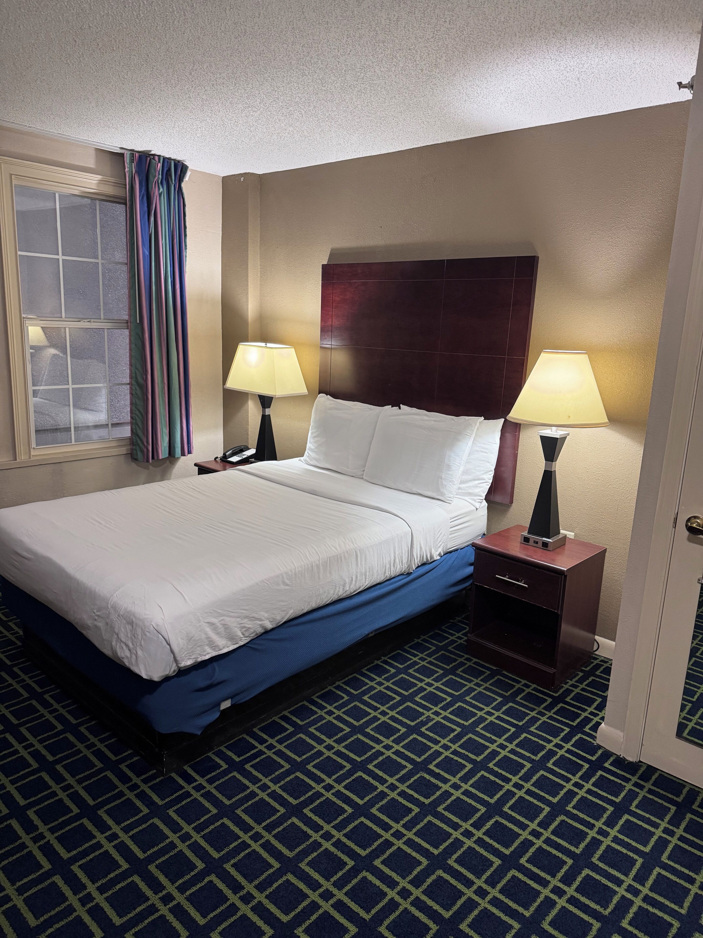 Photo - Barclay Hotel Atlanta Downtown