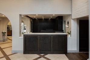 Check-in/check-out kiosk