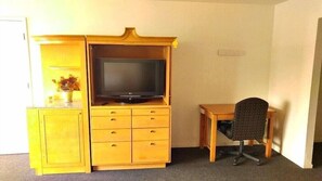 Phòng Tiêu chuẩn, 2 giường cỡ queen, hút thuốc | Bộ đồ giường cao cấp, truy cập Internet không dây miễn phí 