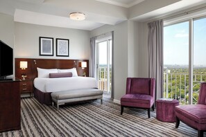 Seprai antialergi, selimut bulu angsa, dan meja kerja