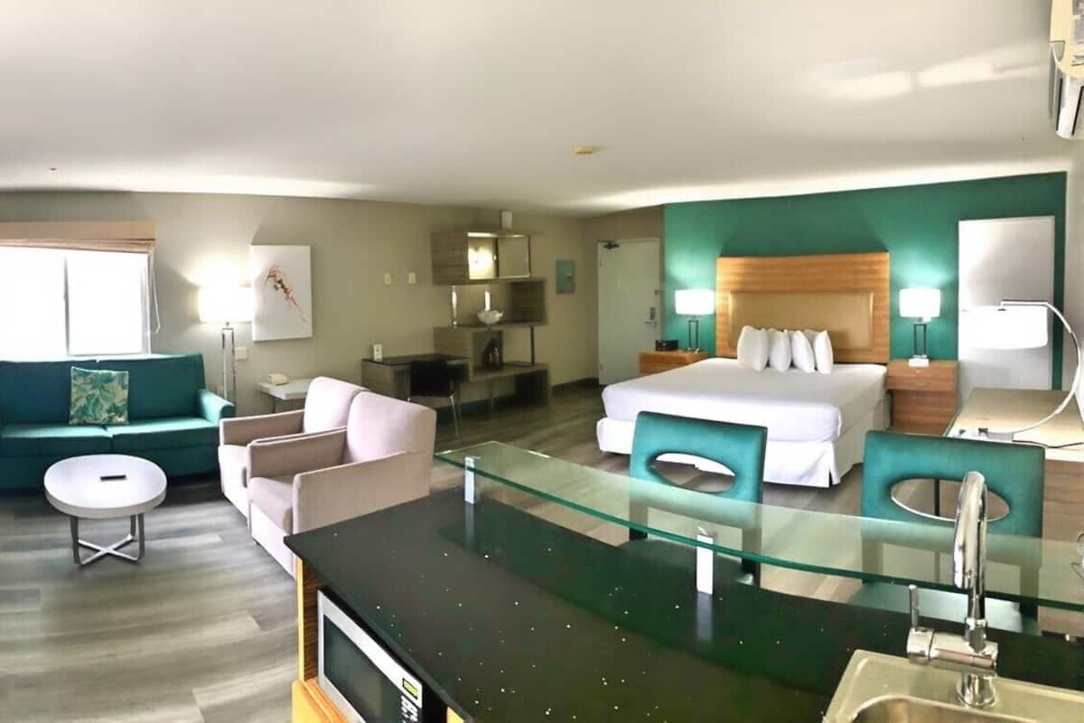 Studio Suite, Multiple Beds | Hypo-allergenic bedding, pillowtop beds, in-room safe, desk