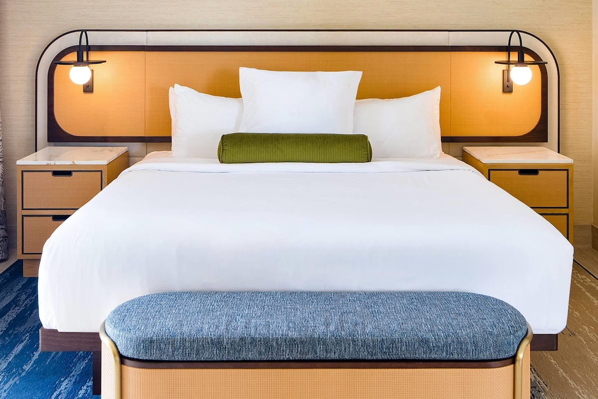 Room, 1 King Bed (Resort)