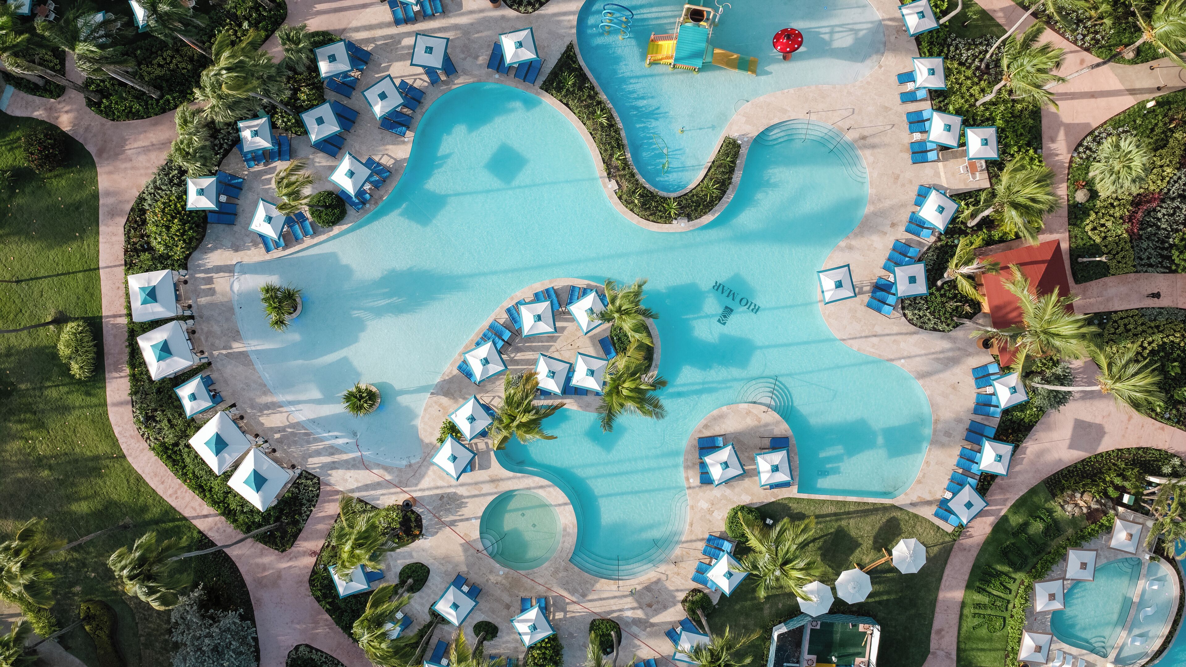5 outdoor pools, open 8:00 AM to 10:00 PM, pool cabanas (surcharge)