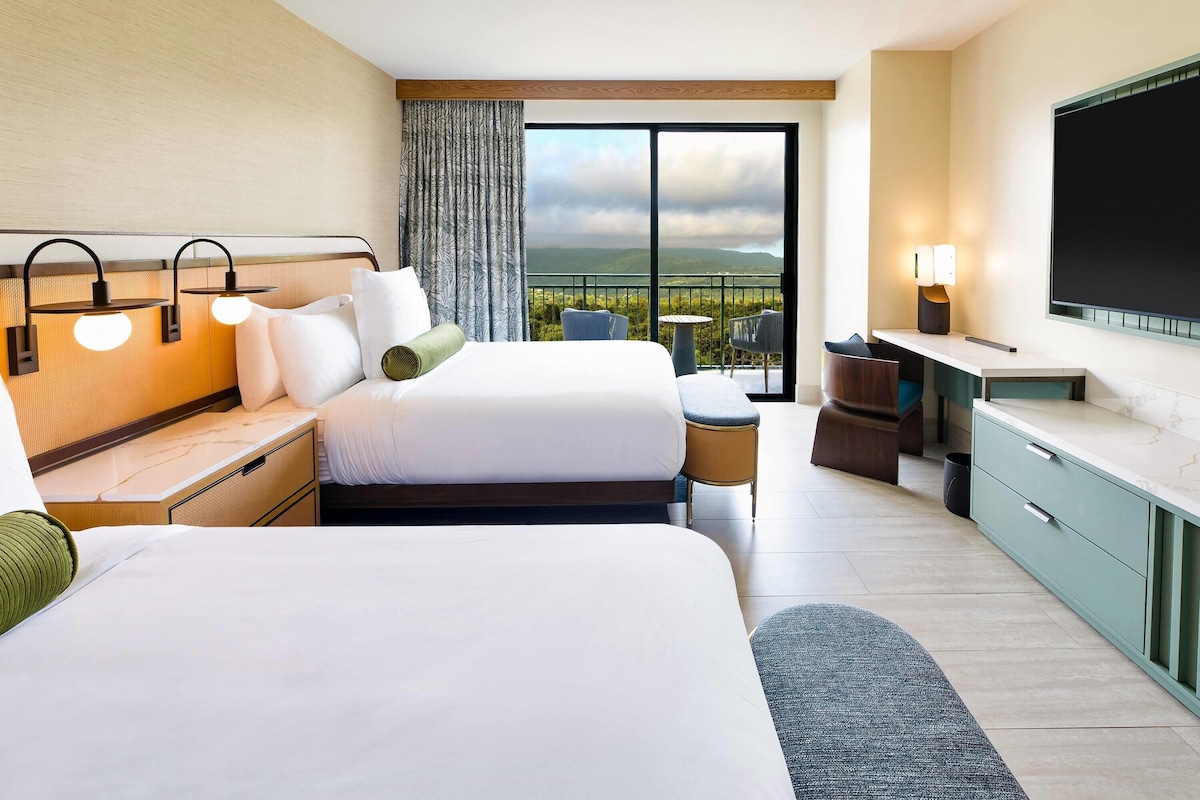 Premium bedding, down comforters, pillowtop beds, in-room safe