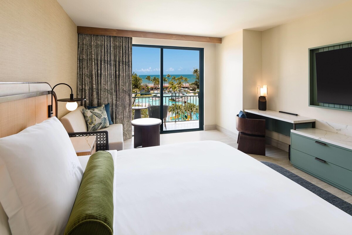 Room (King Pool)