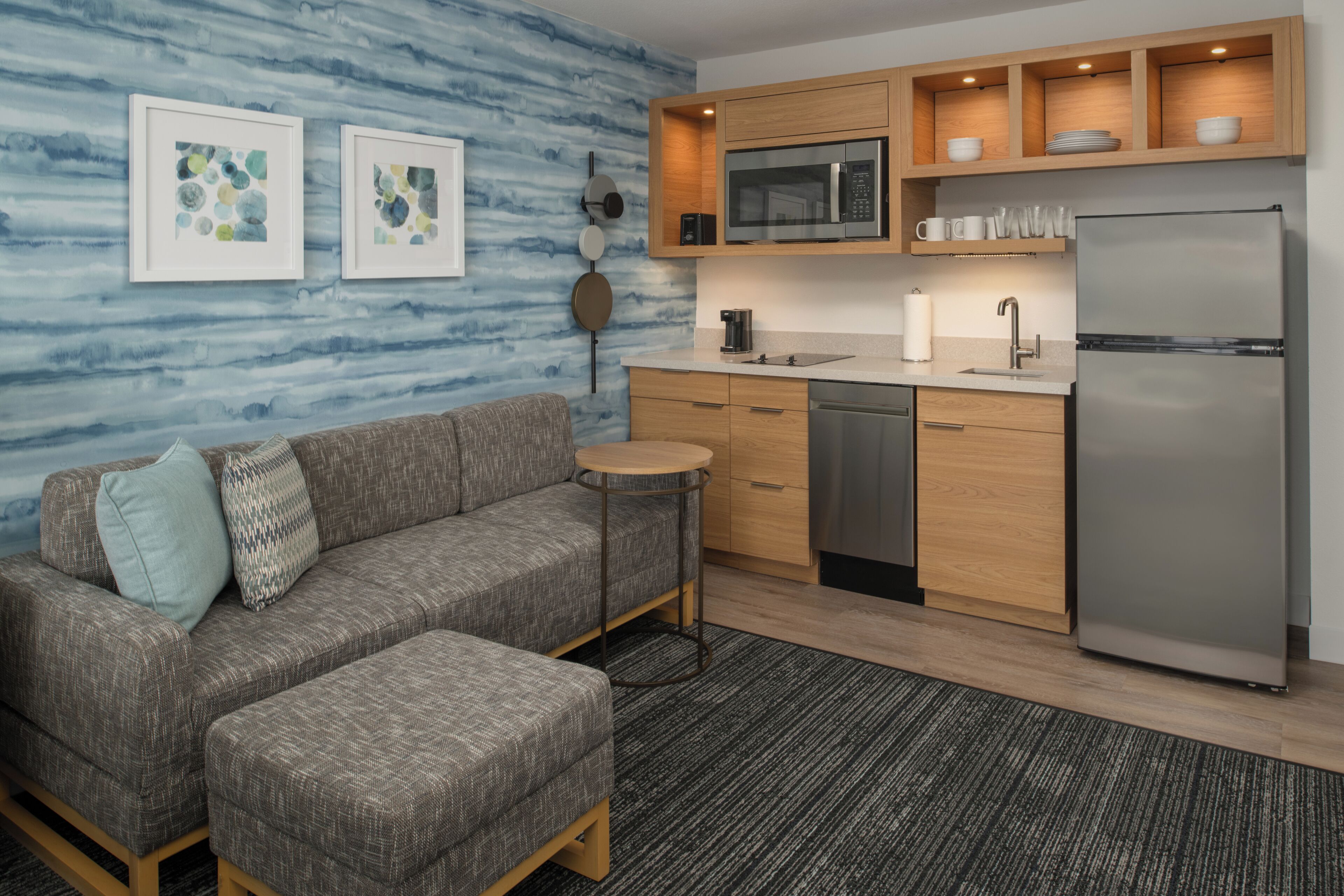 Fridge, microwave, dishwasher, coffee/tea maker