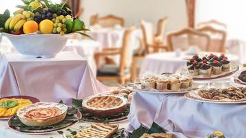 Tägliches inbegriffenes Frühstücksbuffet