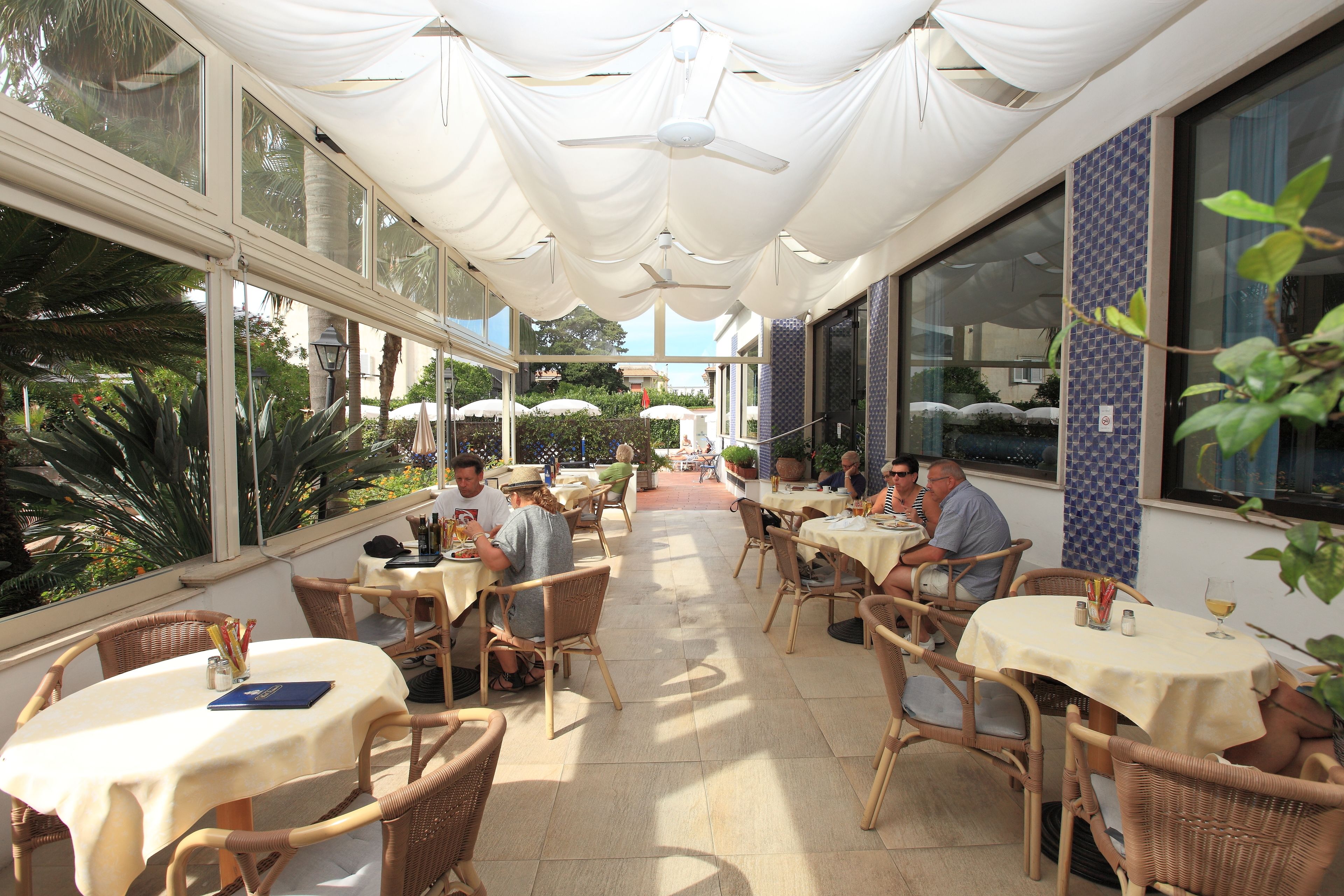 breakfast and dinner served, garden views