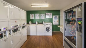 Ruang laundry