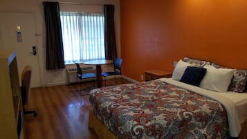 Desk, laptop workspace, iron/ironing board (on request), rollaway beds