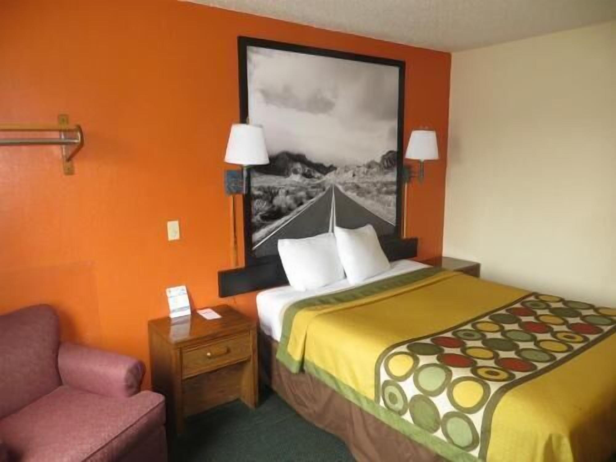 Desk, rollaway beds, free WiFi, bed sheets