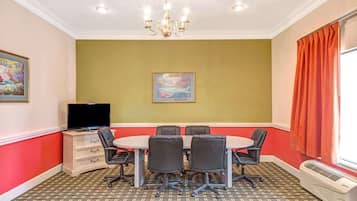Suite estudio Deluxe, 1 cama de matrimonio grande, no fumadores | Caja fuerte, cunas gratuitas, camas supletorias y wifi gratis