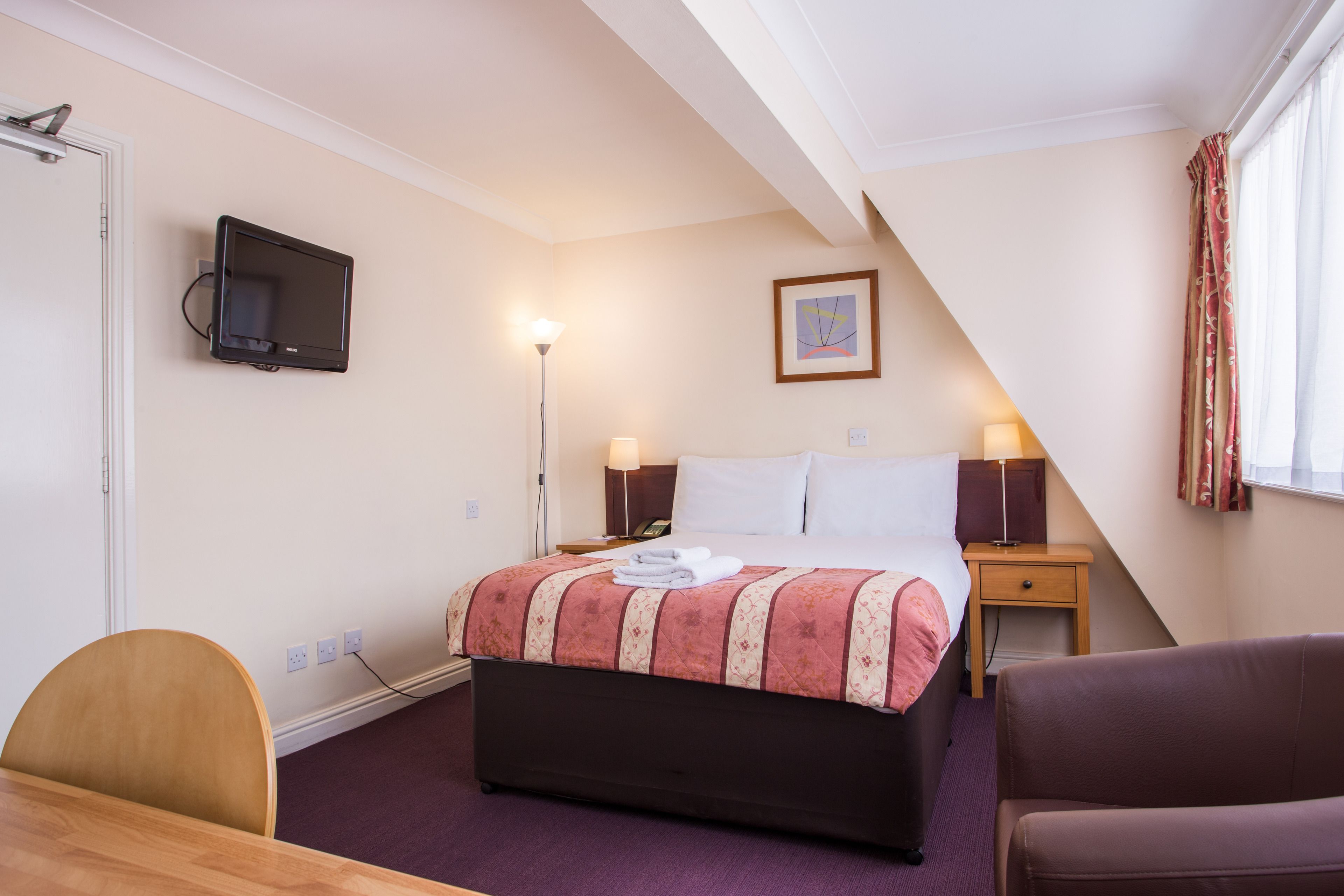 Photo - The Gardens Hotel