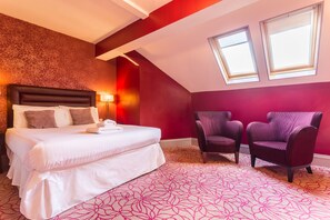 エグゼクティブ ダブルルーム | デスク、アイロン / アイロン台、WiFi (無料)、ベッドシーツ