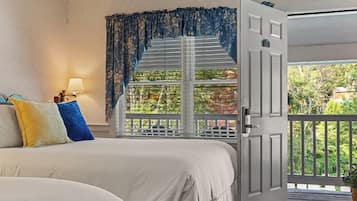 Classic Room, 2 Queen Beds, Balcony