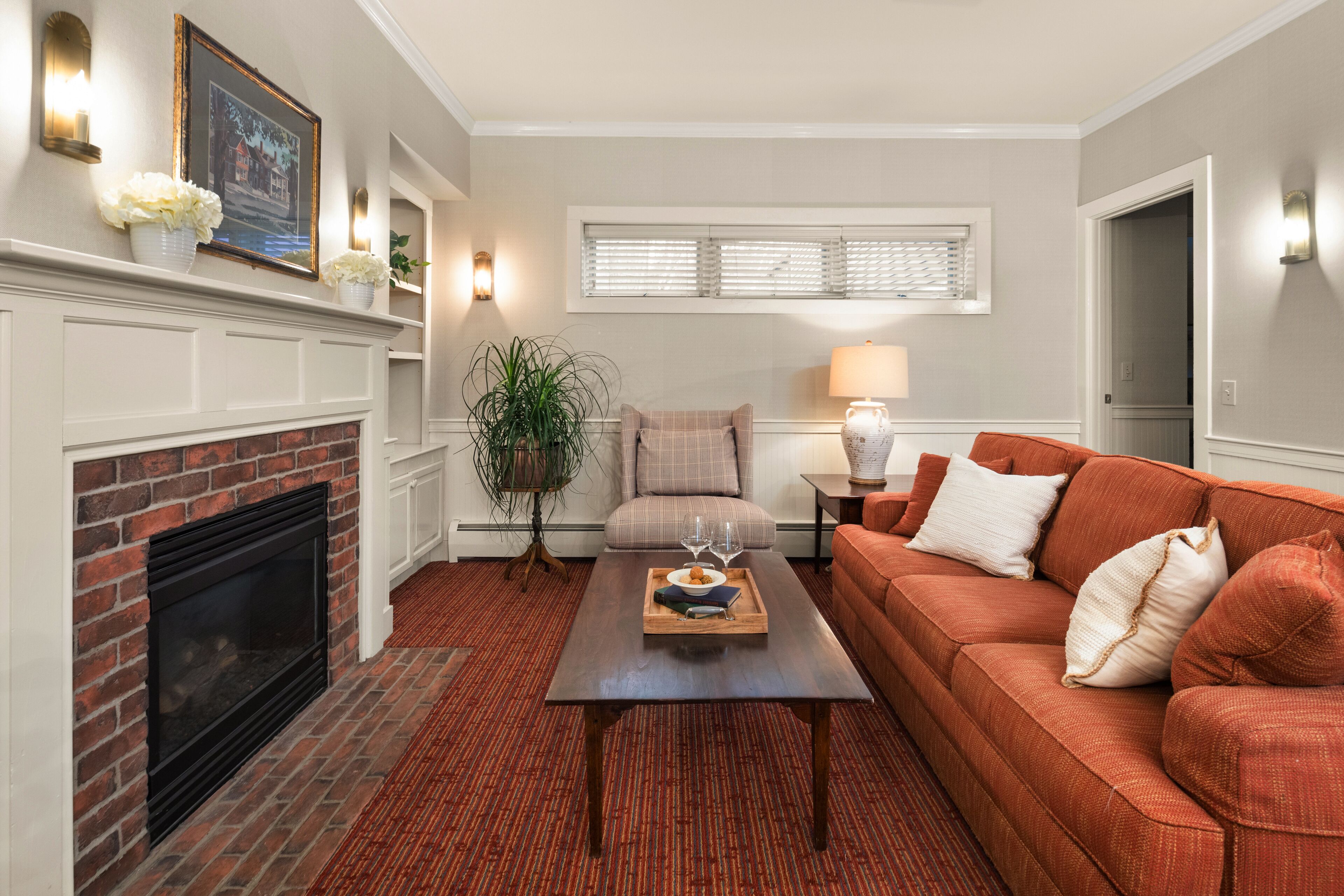 classic apartment | living area | 40-inch flat-screen tv with cable channels, tv, streaming services