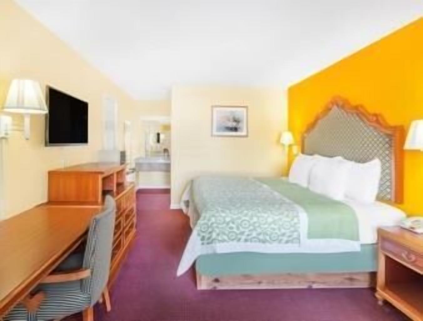 Days Inn by Wyndham Jacksonville